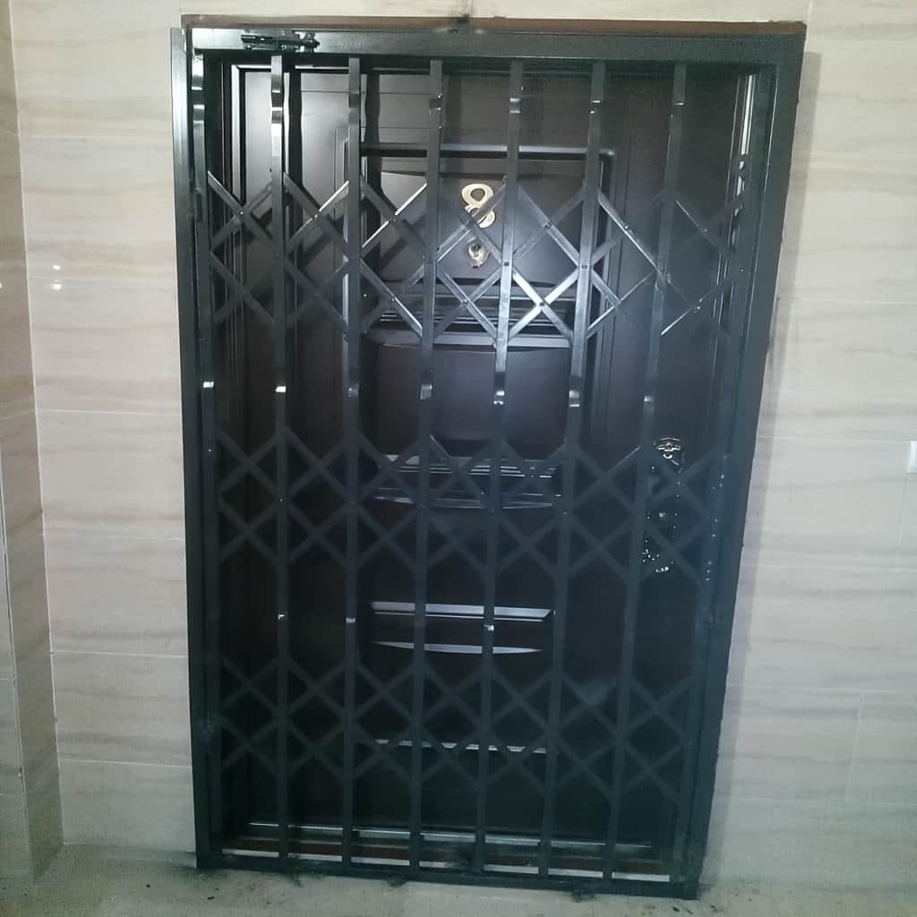 سفارش حفاظ آکاردئونی آهنی سه لوزی با تسمه پهن
