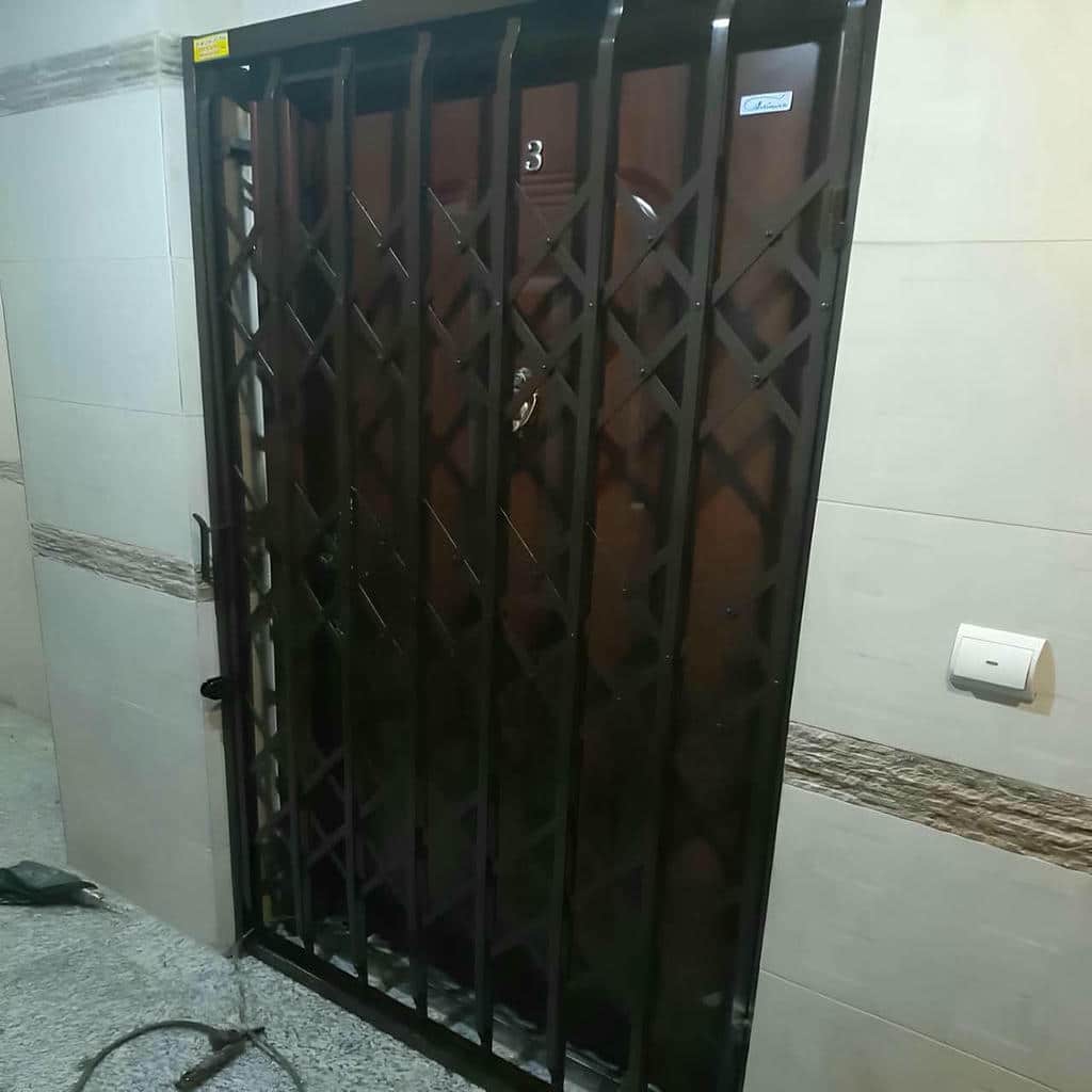 ساخت درب آکاردئونی قفل مخفی کتابی با تسمه فولادی