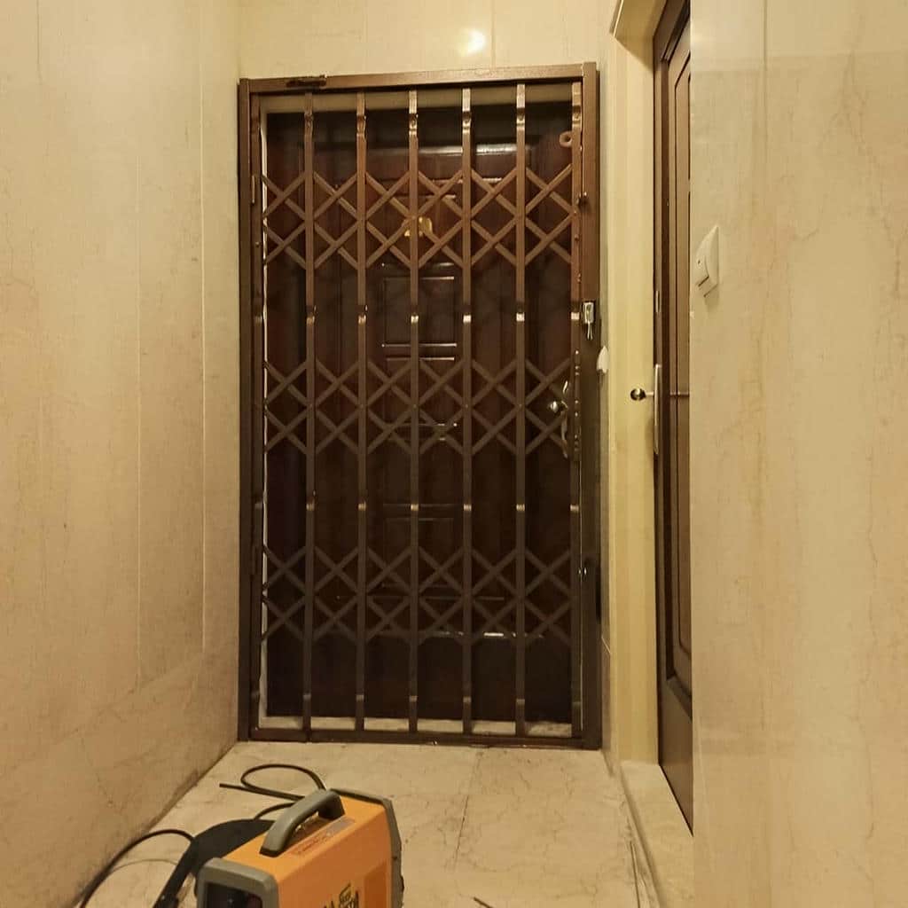 ساخت حفاظ درب آپارتمان ضد دیلم با پروفیل تقویت‌شده