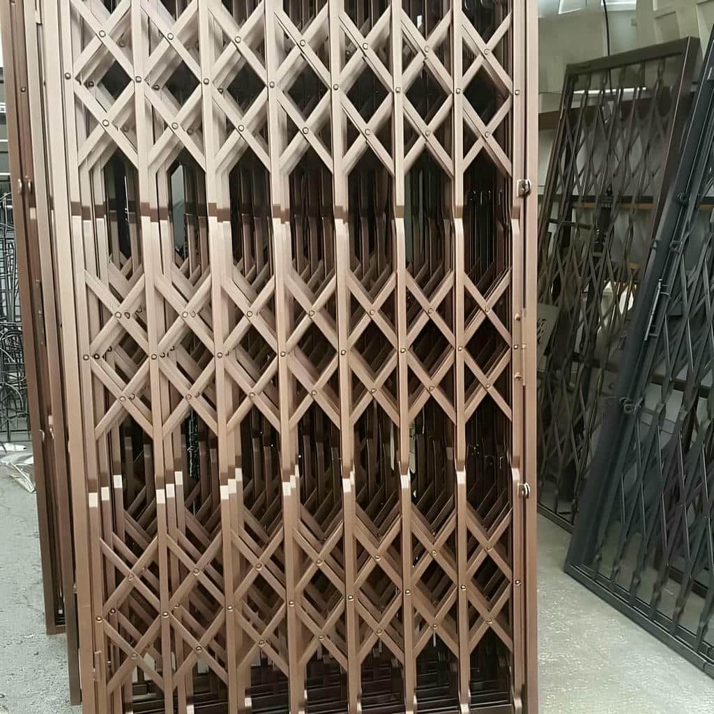 خرید درب ریلی آکاردئونی کم جا برای ورودی محدود