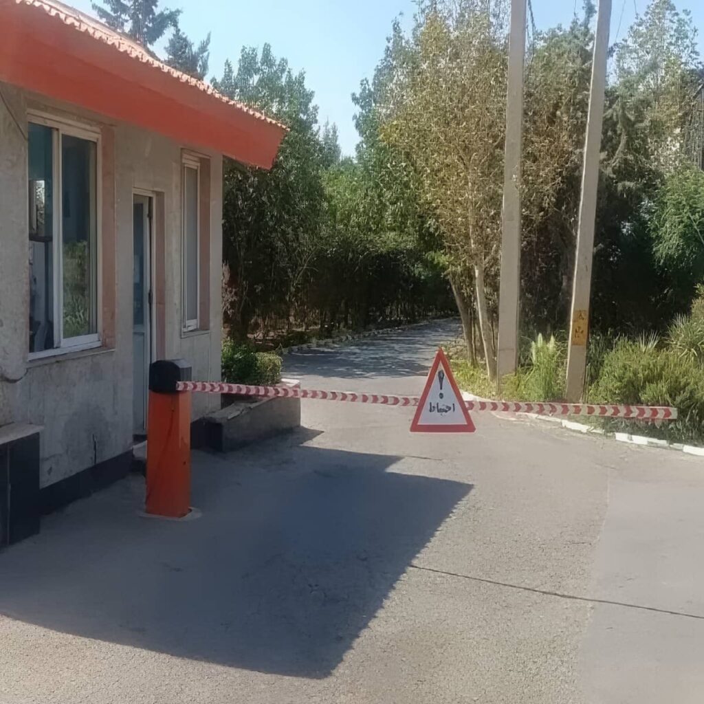 قیمت راهبند الکترومکانیک کم تردد با تجهیزات کنترلی