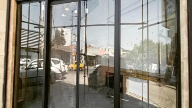 9 نمونه درب شیشه ای اتوماتیک کشویی دو لت