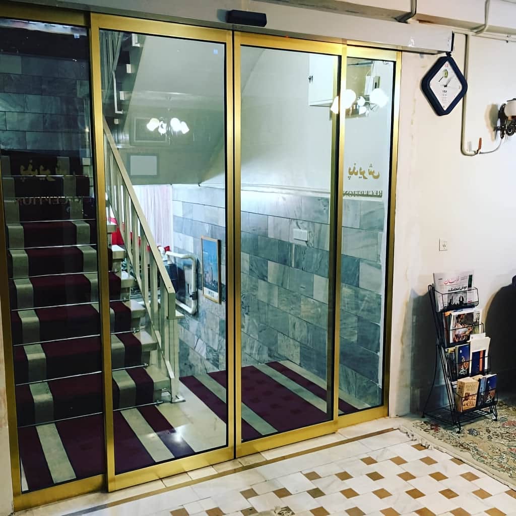 مشاوره انتخاب درب اتوماتیک شیشه ای کم صدا