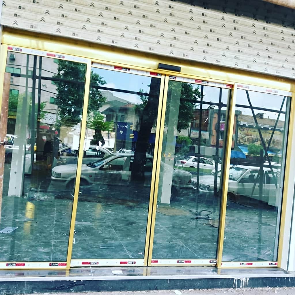 سفارش اپراتور درب شیشه ای کشویی پرتردد