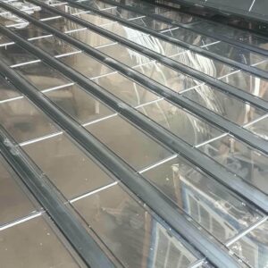 8 طرح کرکره برقی شفاف پلی کربنات
