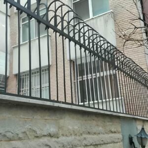 12 مدل حفاظ دیوار کلاسیک سرنیزه