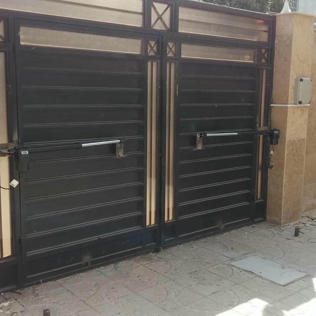 سفارش درب برقی ویلایی دو لنگه با موتور 24 ولت