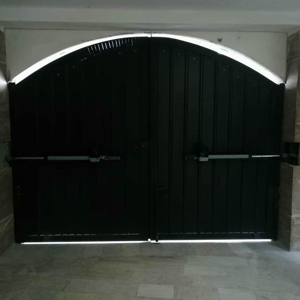 مقایسه ریموت درب پارکینگ کد لرنینگ دوکلید و چهارکلید
