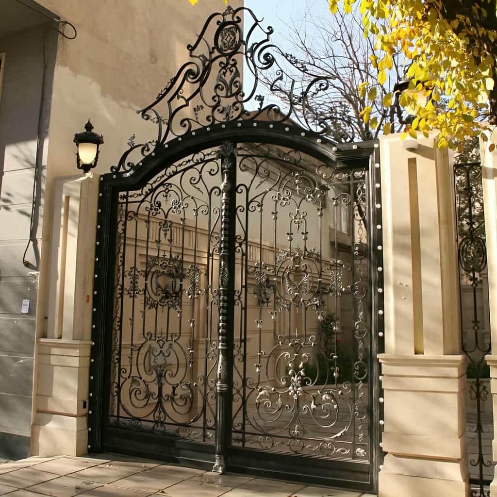 خرید درب حیاط نمای آجری خطی و مدرن