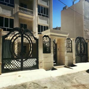 10 طرح درب ویلایی لولایی حیاط بزرگ