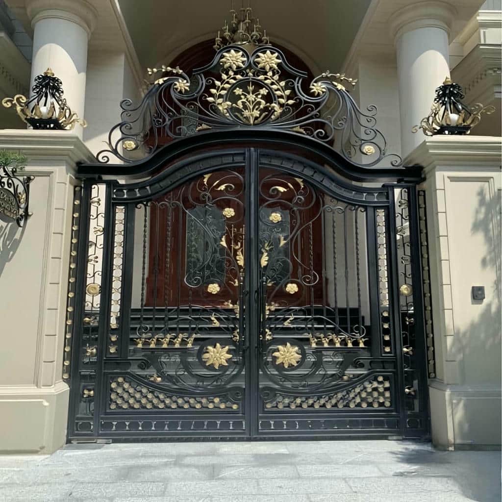 ساخت درب پارکینگ ریلی ریل زمینی با شاسی تقویت‌شده