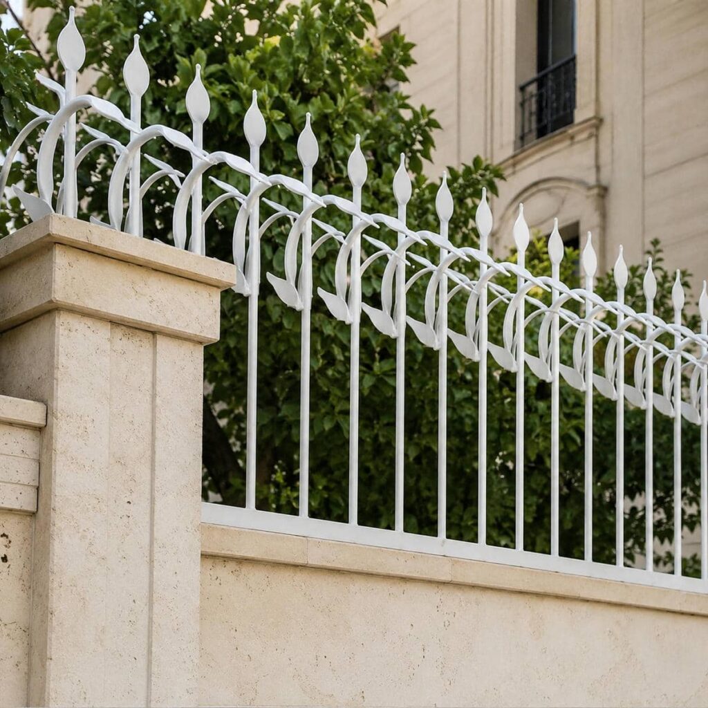 نصب حفاظ دیوار فلزی ردیفی روی تاج سنگی