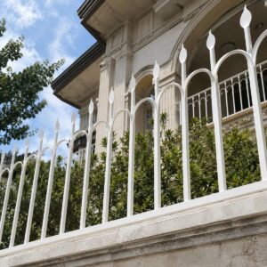 9 مدل نرده حفاظ دیوار ساده