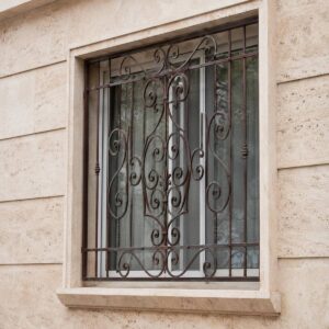 9 مدل نرده پنجره فلزی شاسی دار
