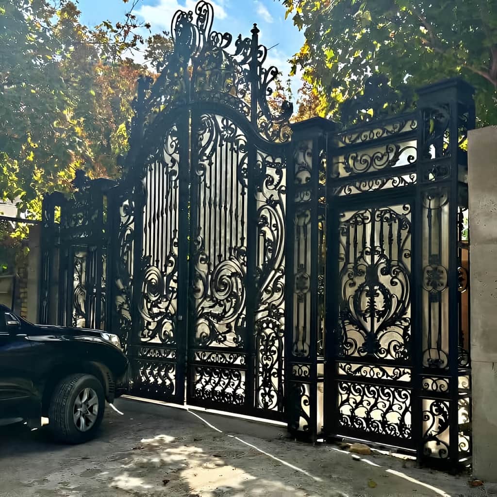 درب باغ ویلا