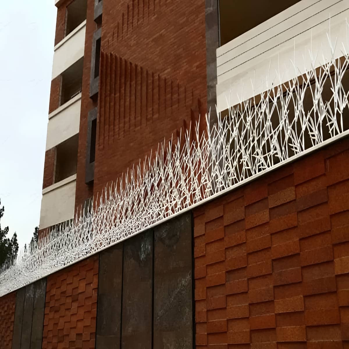 چگونه حفاظ شاخ گوزنی درصد عبور از روی دیوار را کاهش می دهد؟