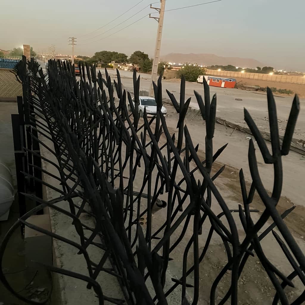 نرده حفاظ دیوار ساختمانی