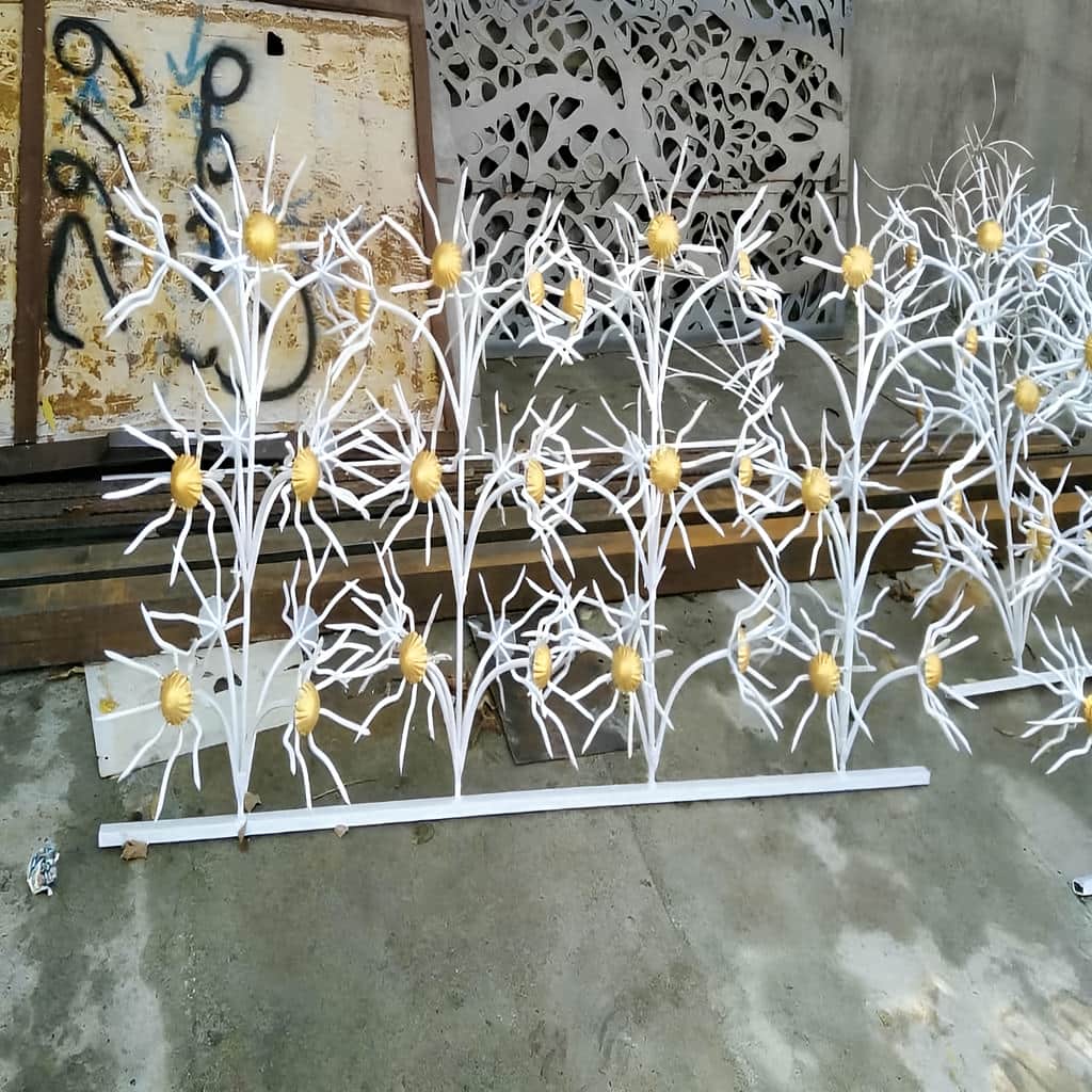 نرده حفاظ دیوار ساختمان