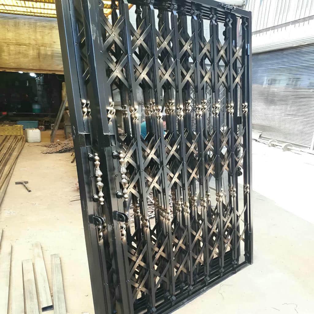 محافظ درب آپارتمان بازسازی