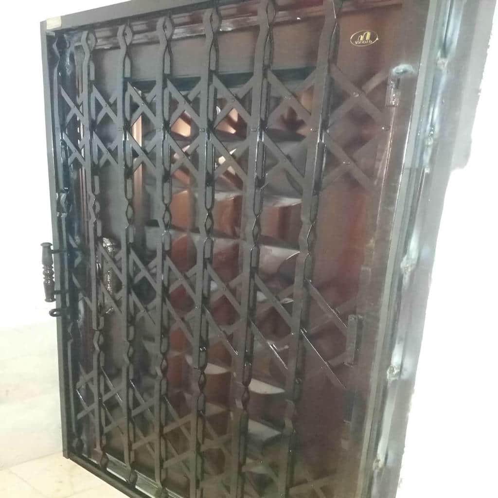 رنگ بندی نرده ورودی