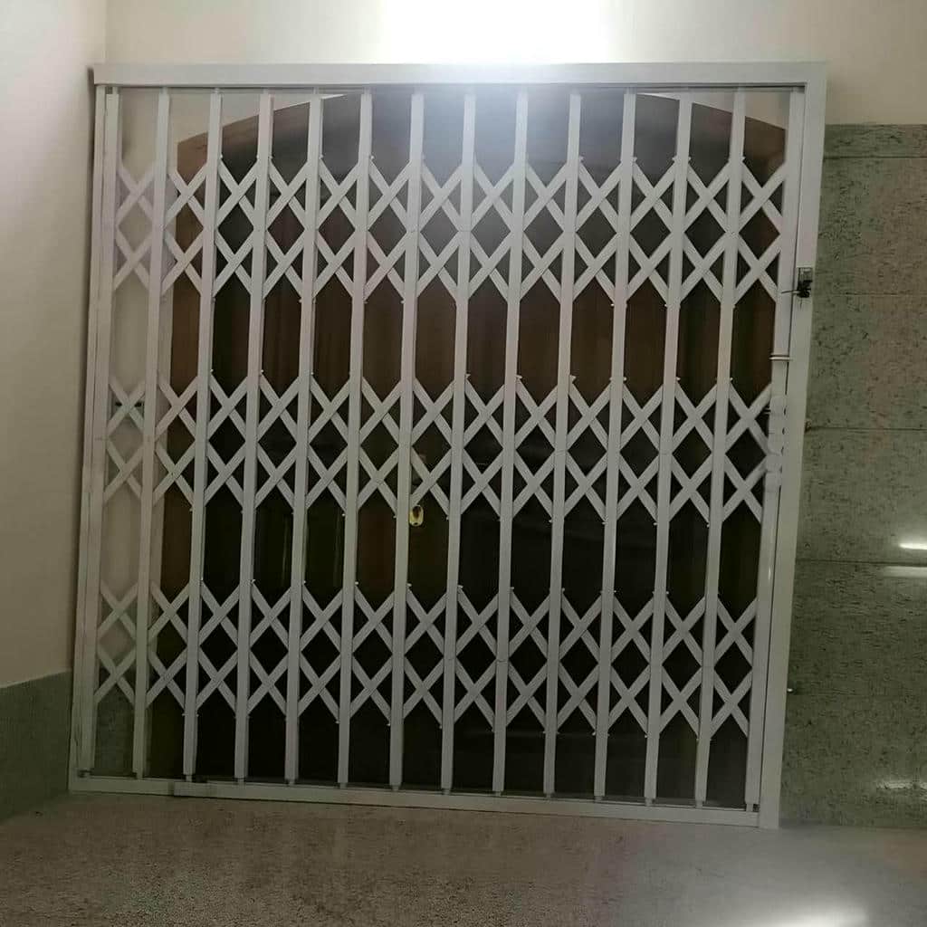 جنس بدنه حفاظ فلزی