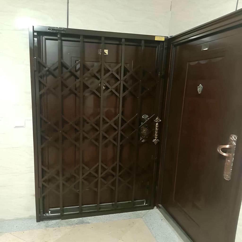 درب آکاردئونی ویلایی با مدل سفارشی