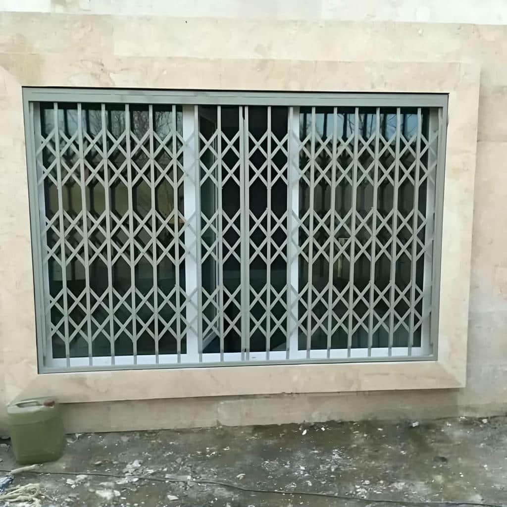 حفاظ درب ورودی با رنگ سفارشی