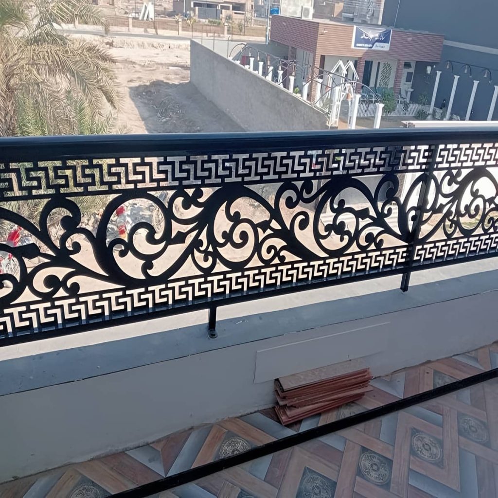 حفاظ بالکن رنگ هماهنگ
