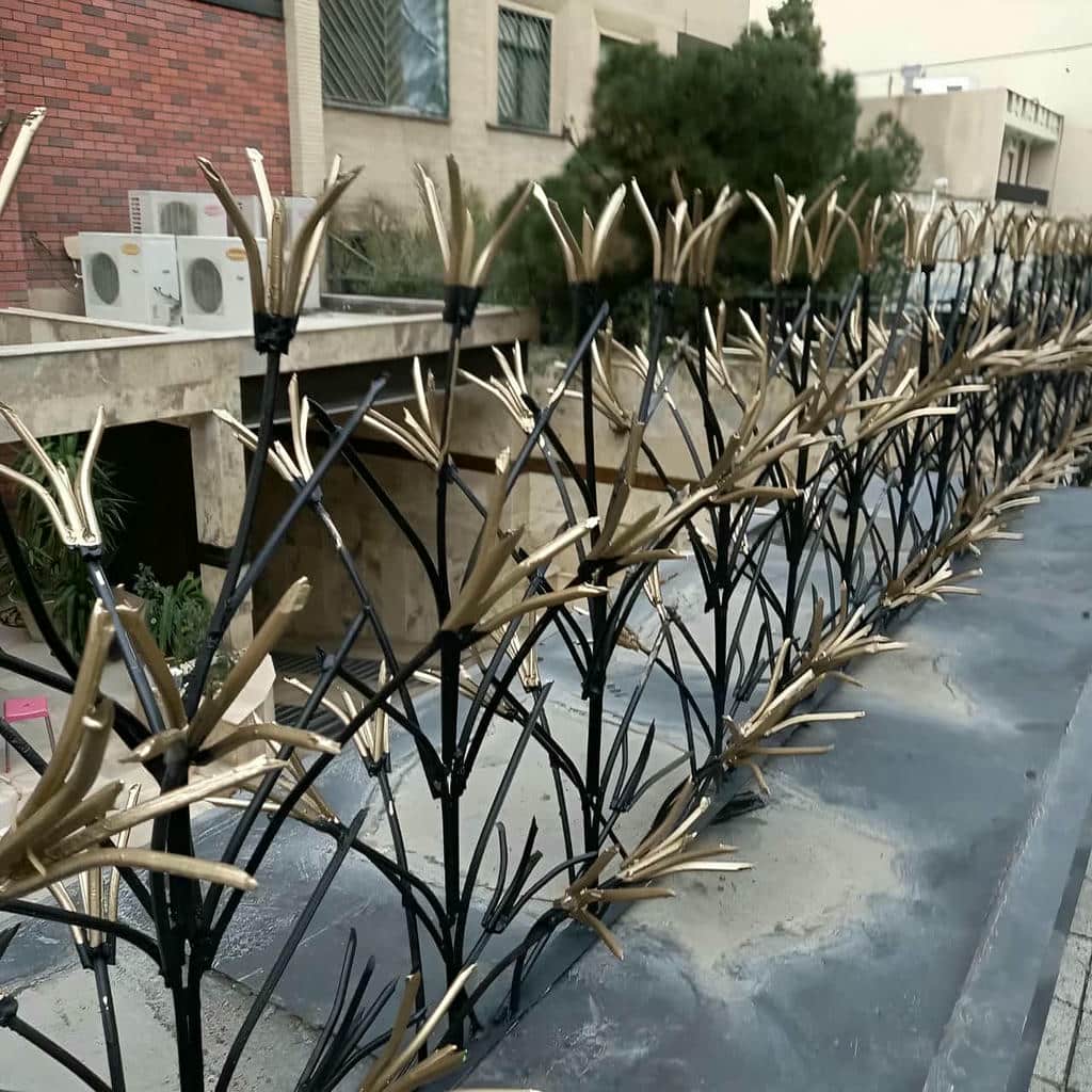 حفاظ لیلیوم با فرم گل مانند فلزی