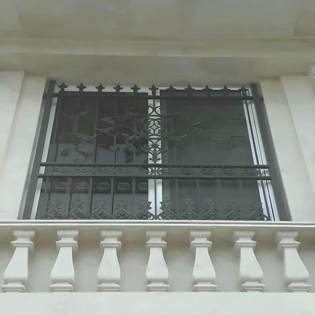 حفاظ آهنی پنجره ساختمان