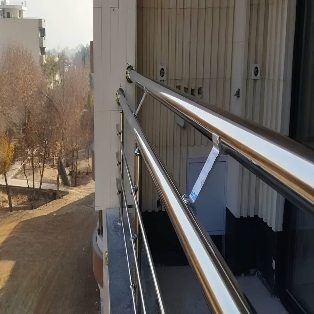 مدل نرده کلاسیک ساختمان