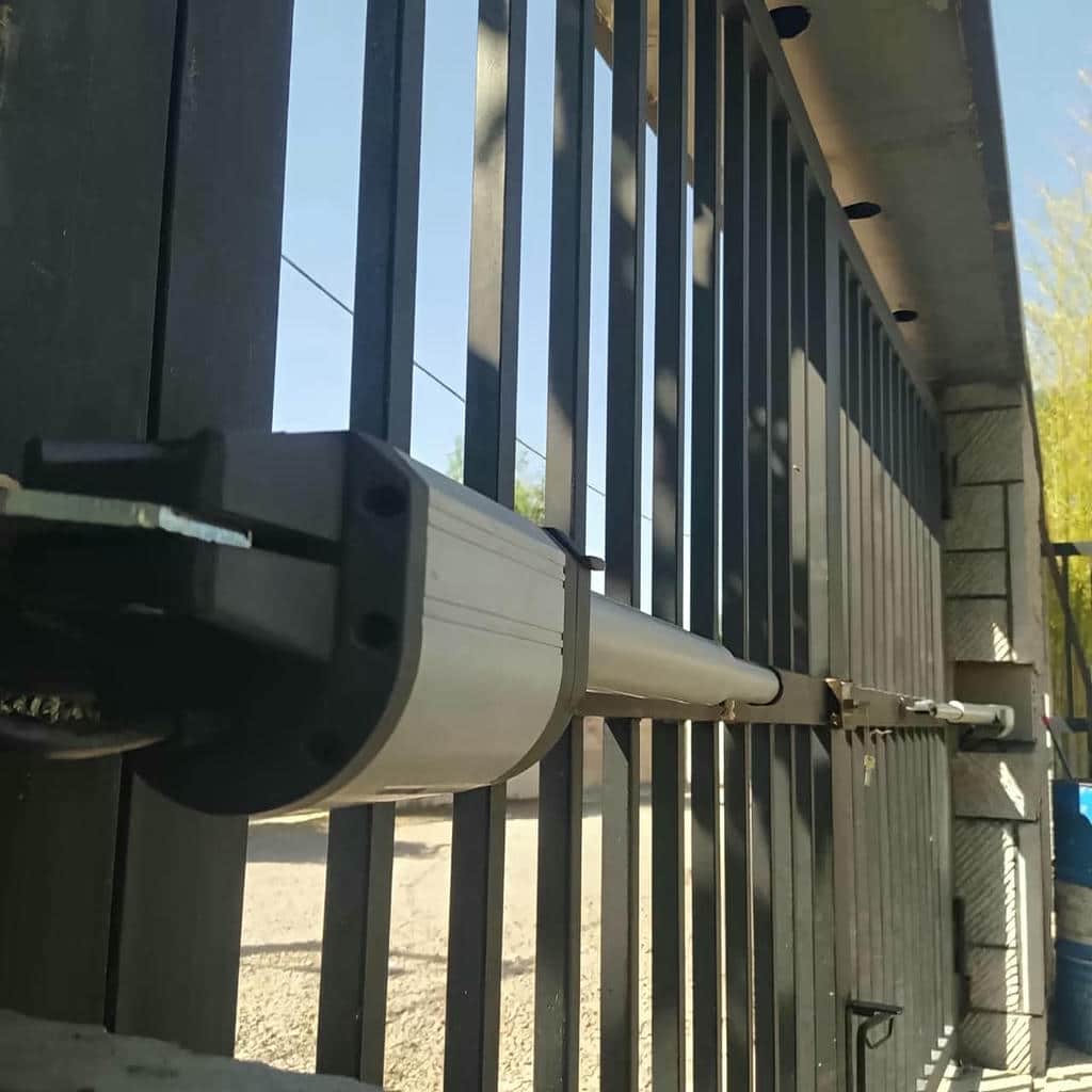 جک درب حیاط ریلی برای پارکینگ جک درب حیاط ریلی برای پارکینگ