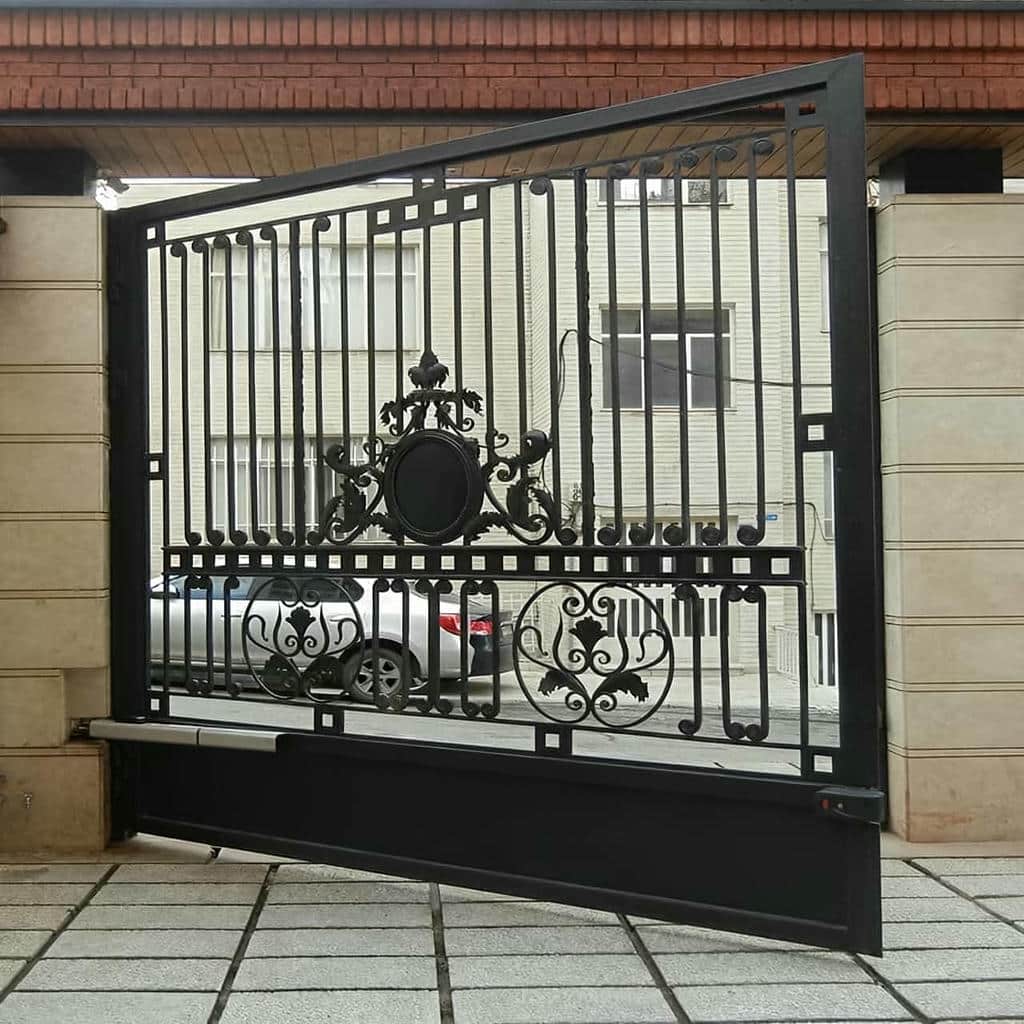 موتور درب پارکینگ هماهنگ با درب فلزی