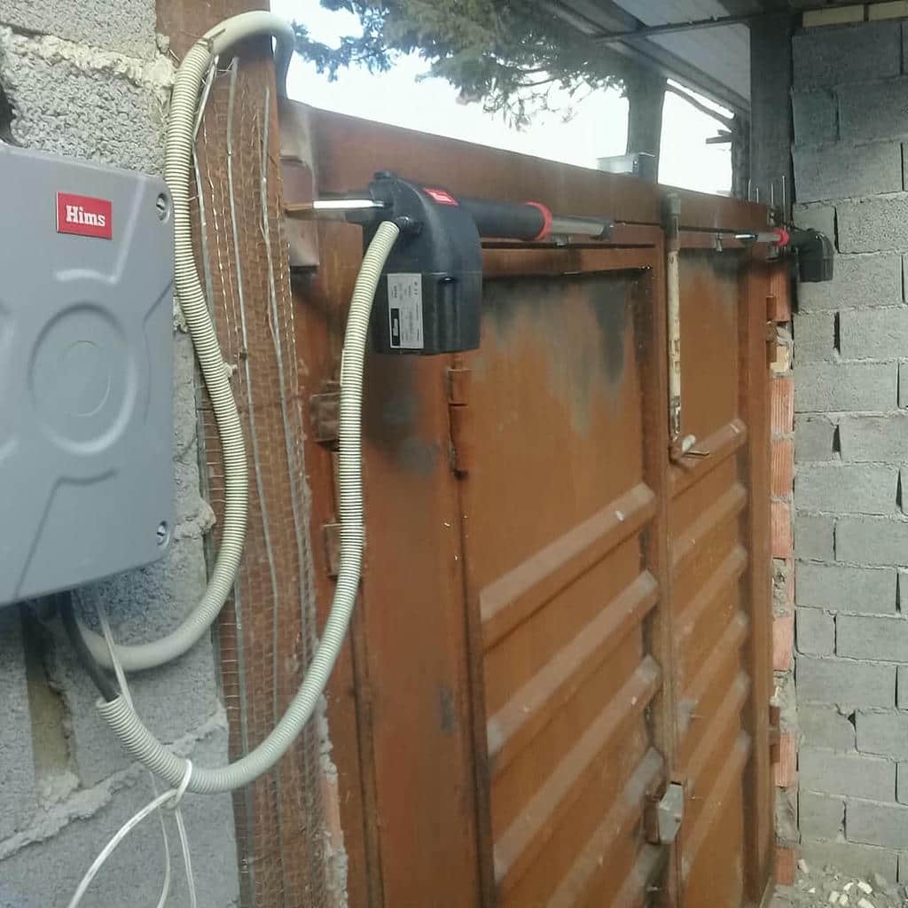 مرکز فروش موتور درب پارکینگ مناسب نصب سریع و اصولی