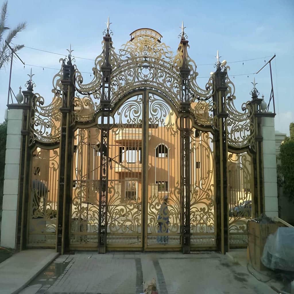 درب فلزی پارکینگ مشکی