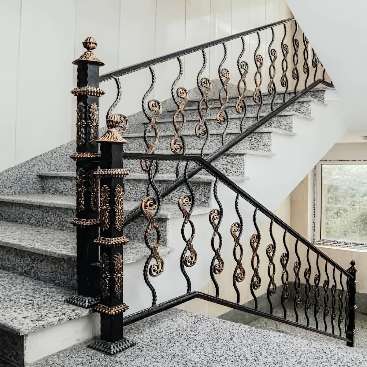 مرکز عرضه نرده بالکن آپارتمان مناسب نمای کلاسیک و فرفورژه