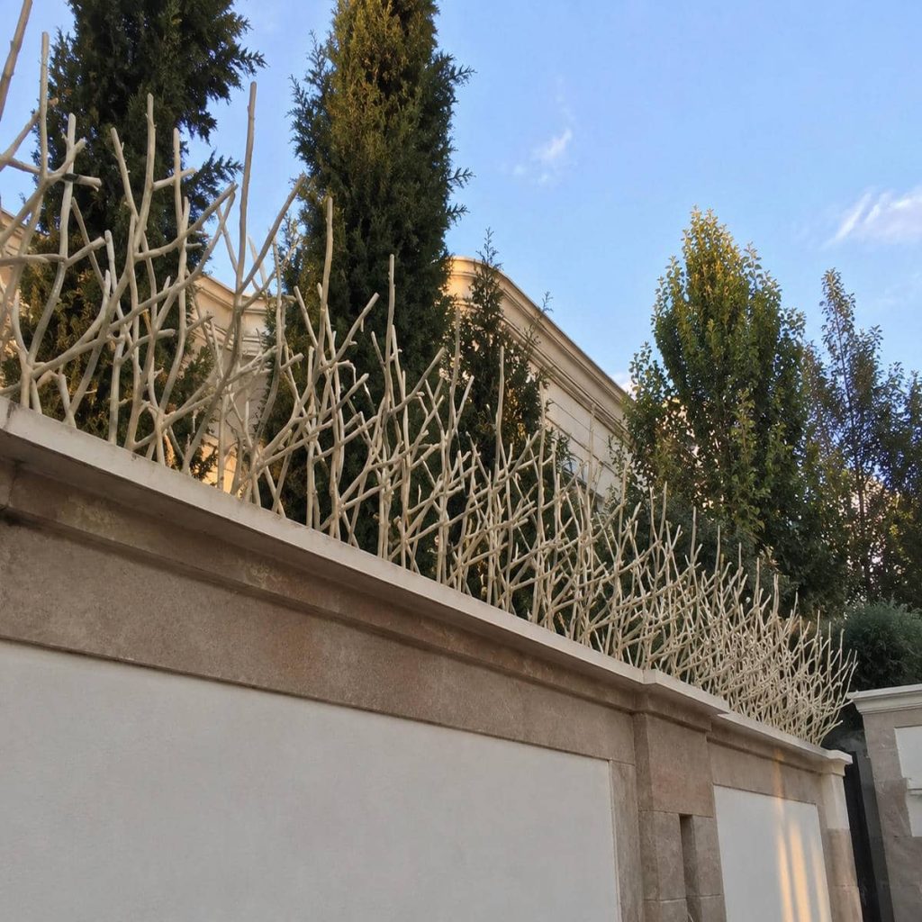 حفاظ سرنیزه ای بزرگ