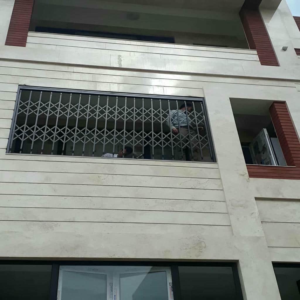 گارد پنجره متحرک فرفورژه